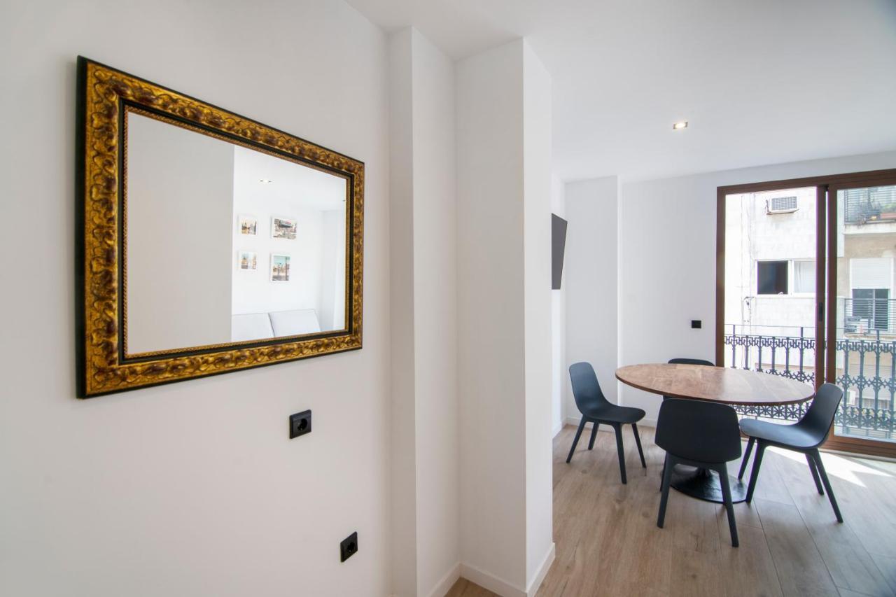 Vlc Host- Eixarchs Apartment Valencia Exterior photo